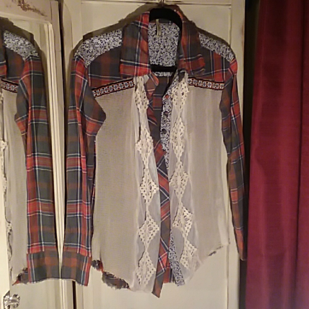 BUNDLE 5 for $20 Gimmicks BKE plaid button up